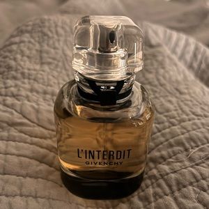 Givenchy L’interdit parfum